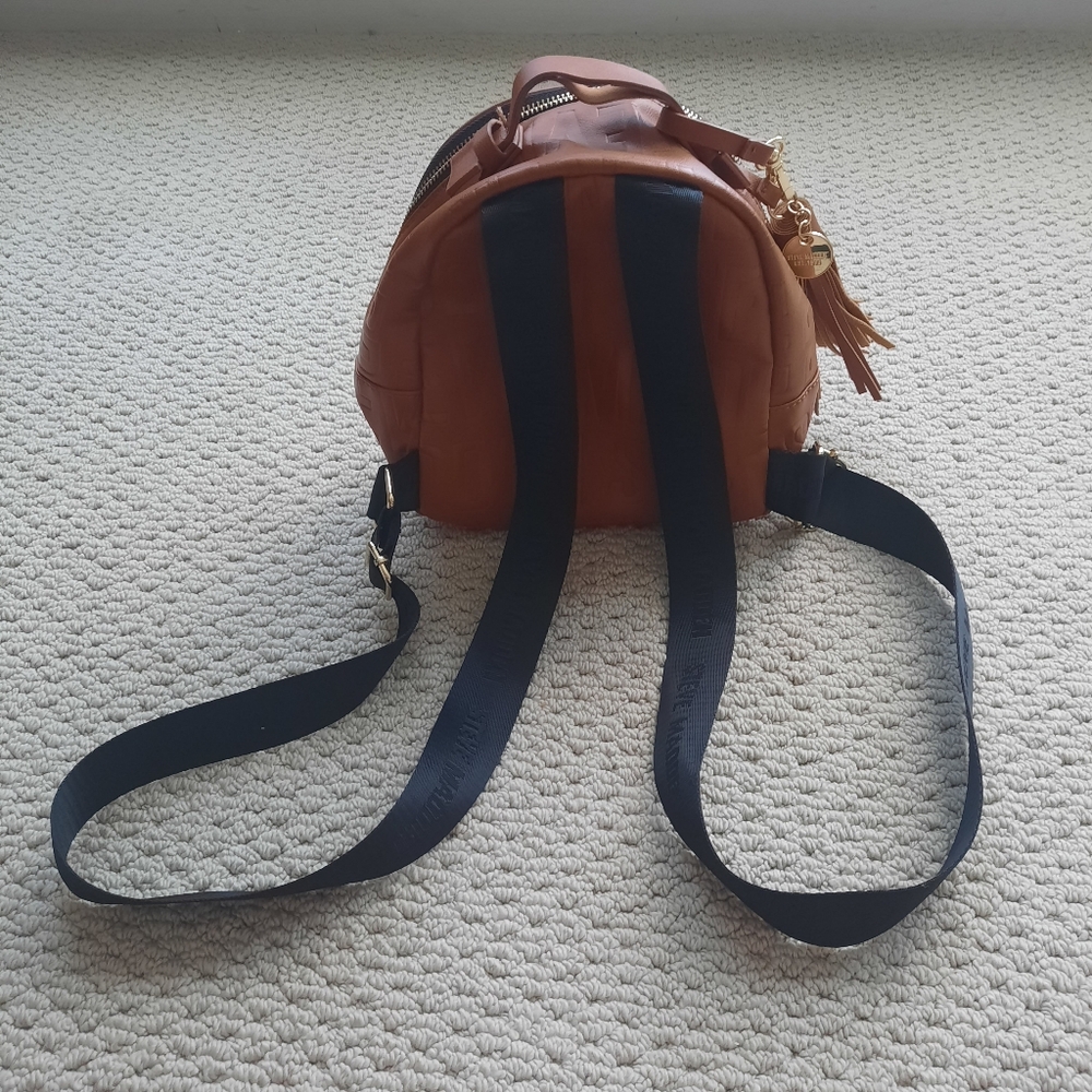 Small Steve Madden brown backpack / bag, preowned - Picture 4 of 9